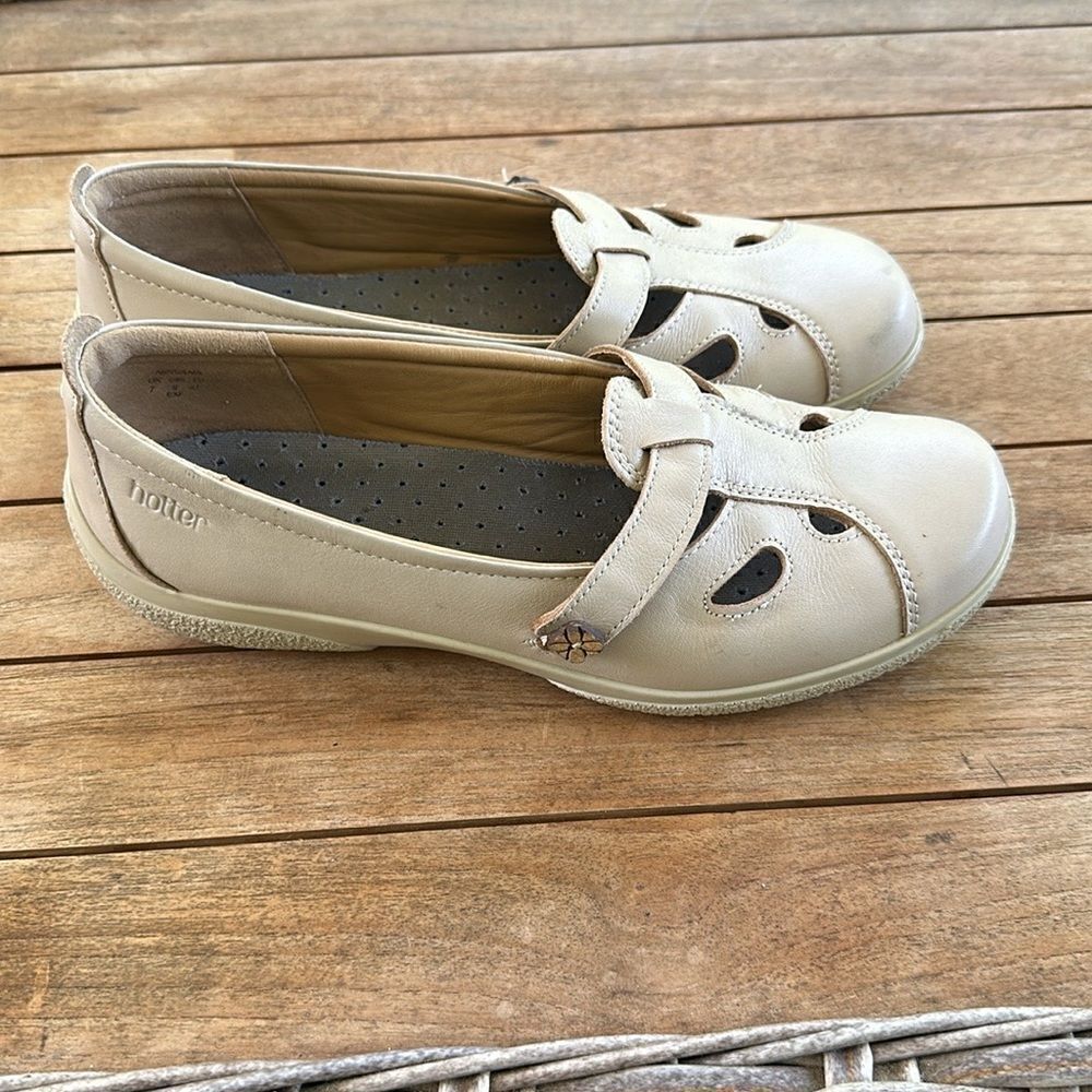Hotter Nirvana Soft Beige Mary Jane Leather Flats Women's 9